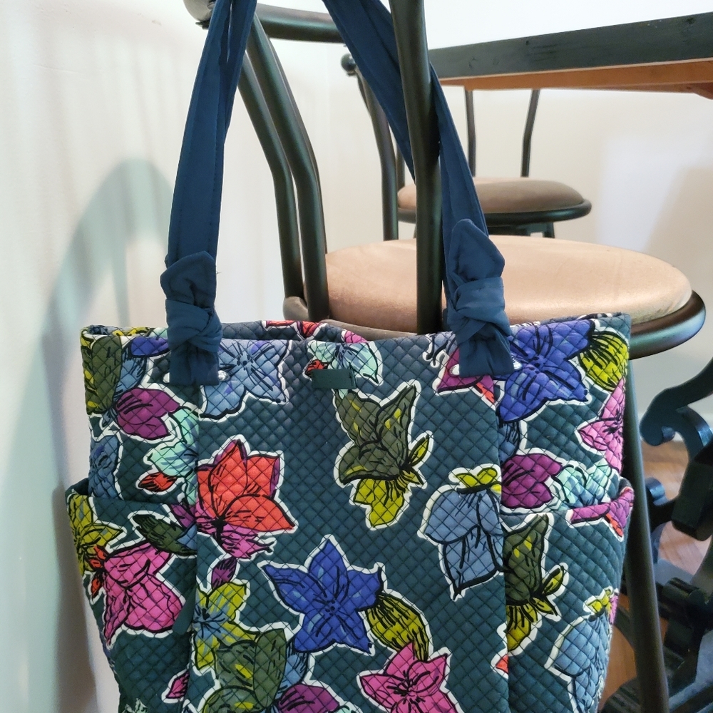 Vera Bradley tote bag